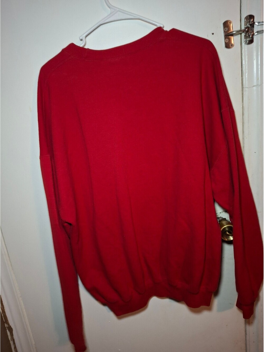 Sweater with Buck on it mens size xlarge - Picture 4 of 4